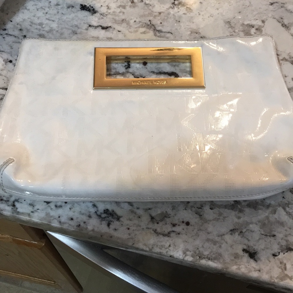 Michael kors clutch